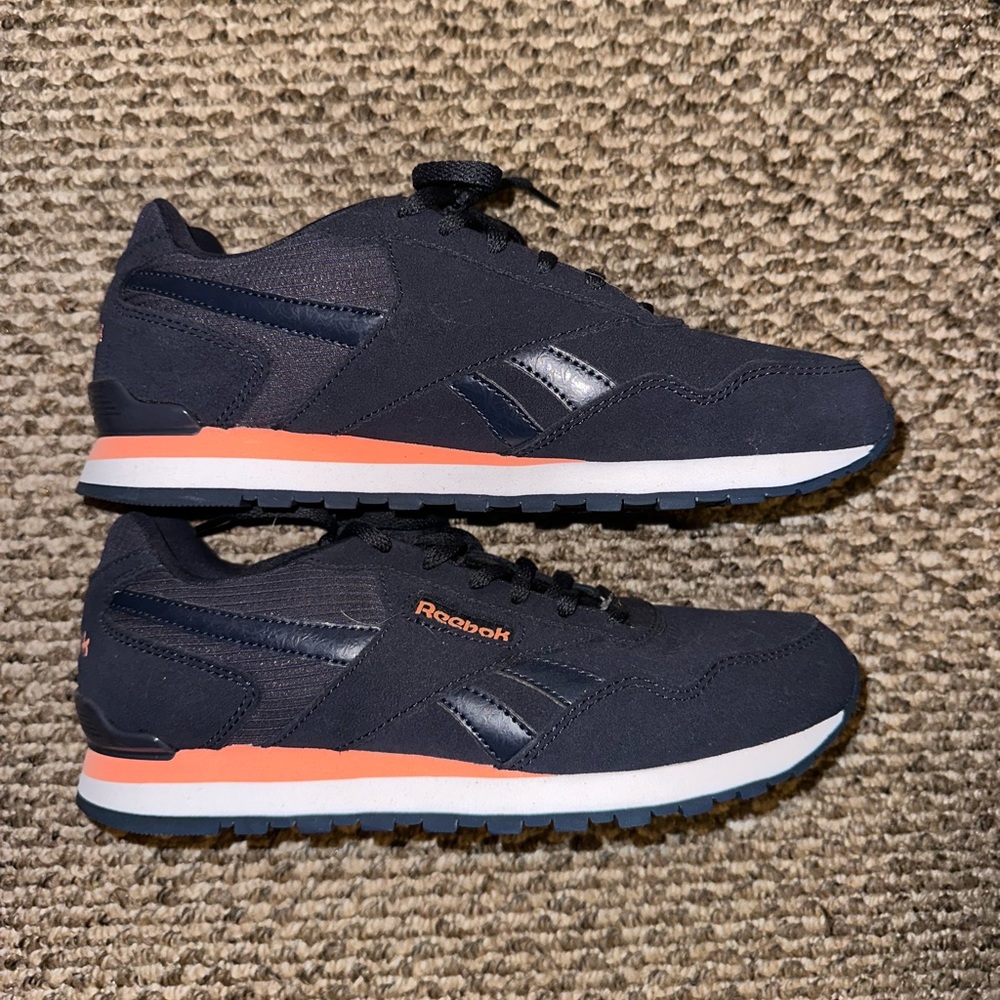 Reebok Shoes Dark Blue Size 7